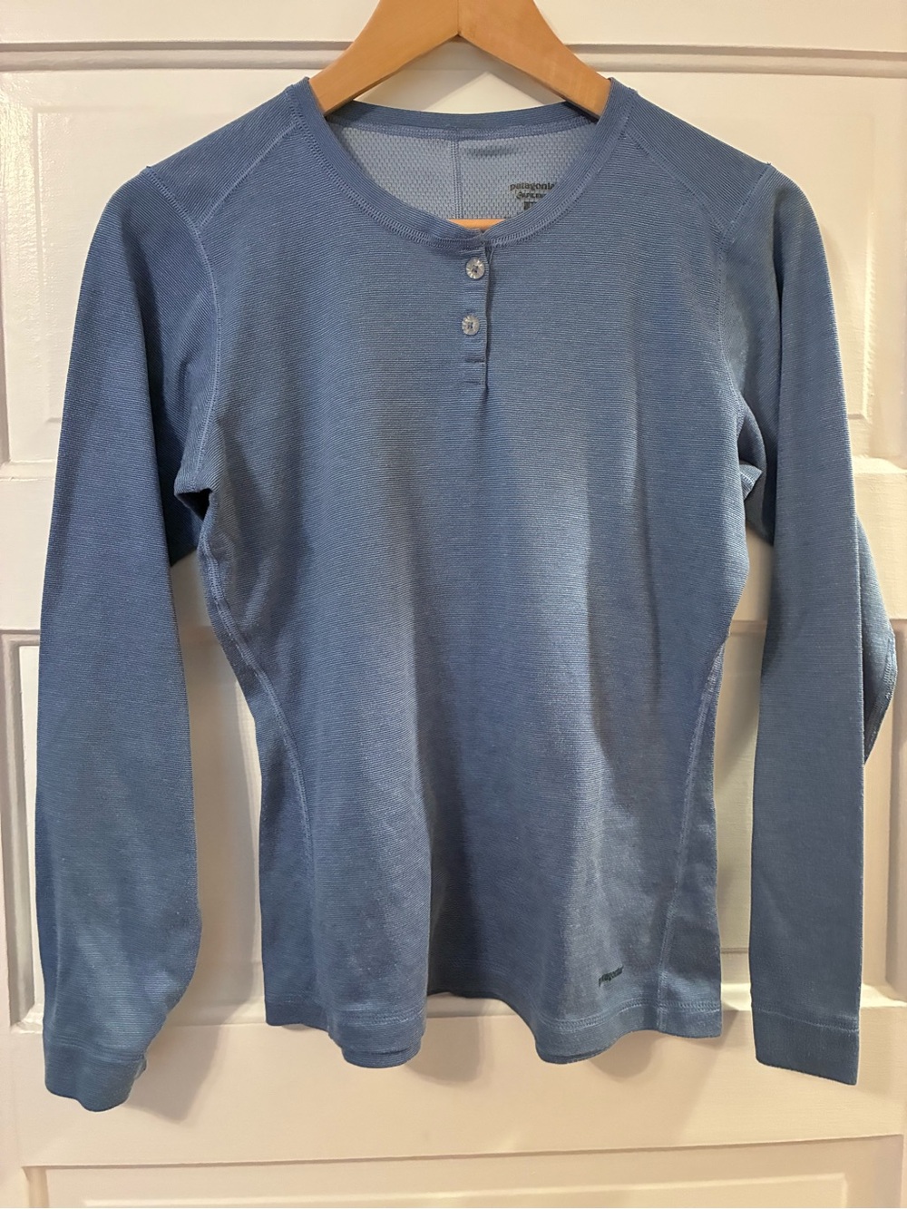 Patagonia Capilene Midweight Baselayer Henley Top Poweder Blue W’s Medium
